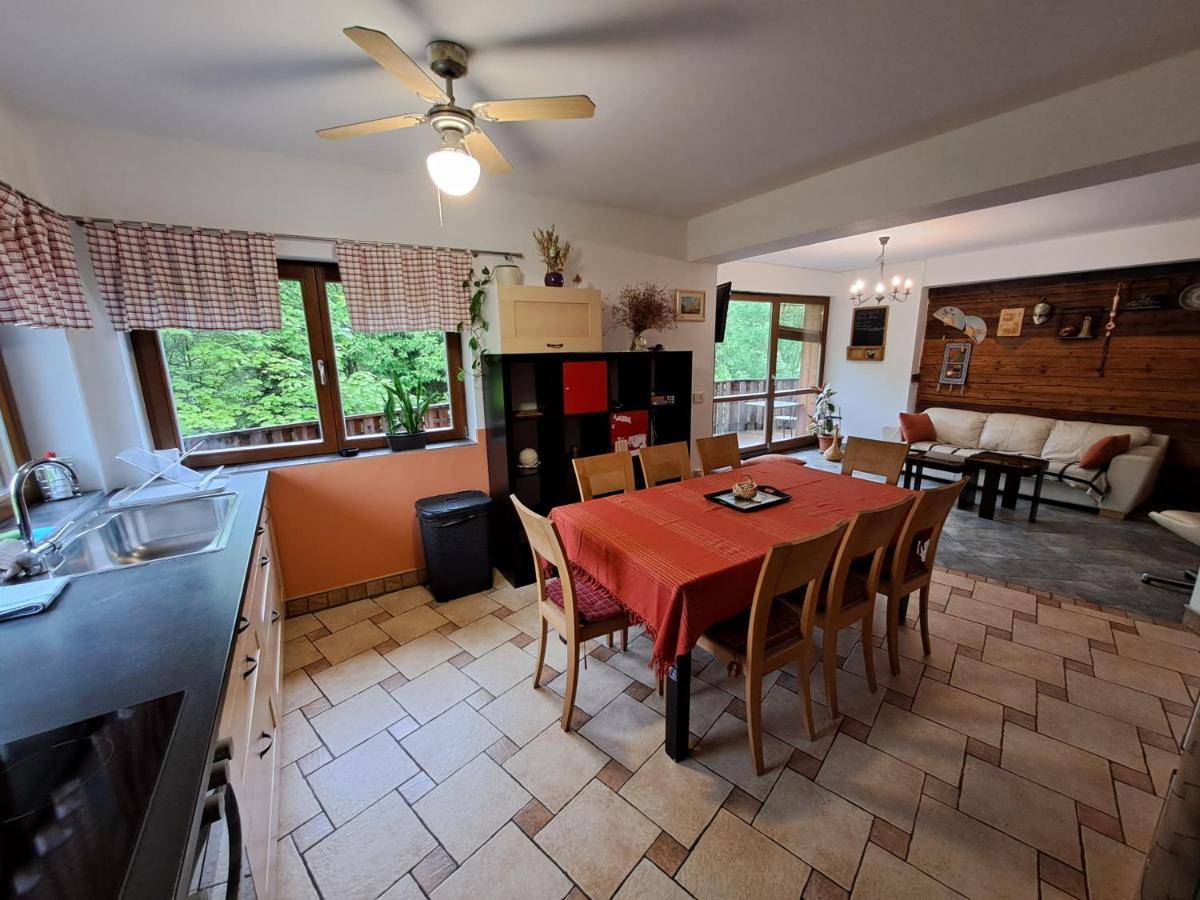 Villa Family House Mozirje Esterno foto